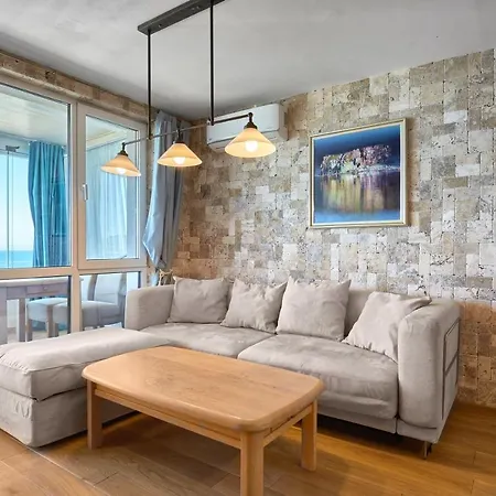 Апартамент Fancy 1bd With Spacious Terrace And Sea View By Flat Mаnаger Созопол