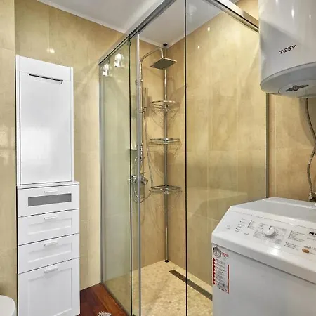 Апартамент Fancy 1bd With Spacious Terrace And Sea View By Flat Mаnаger